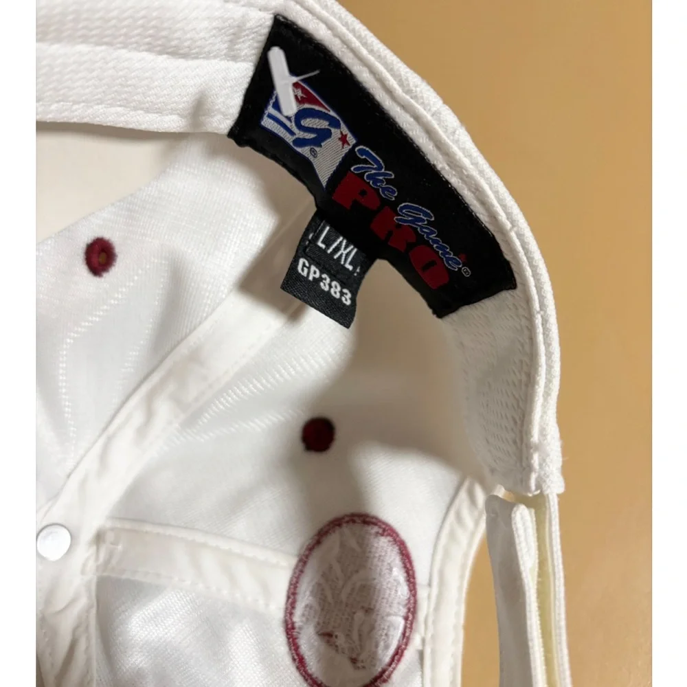 Bates College NWT red and white hat one size